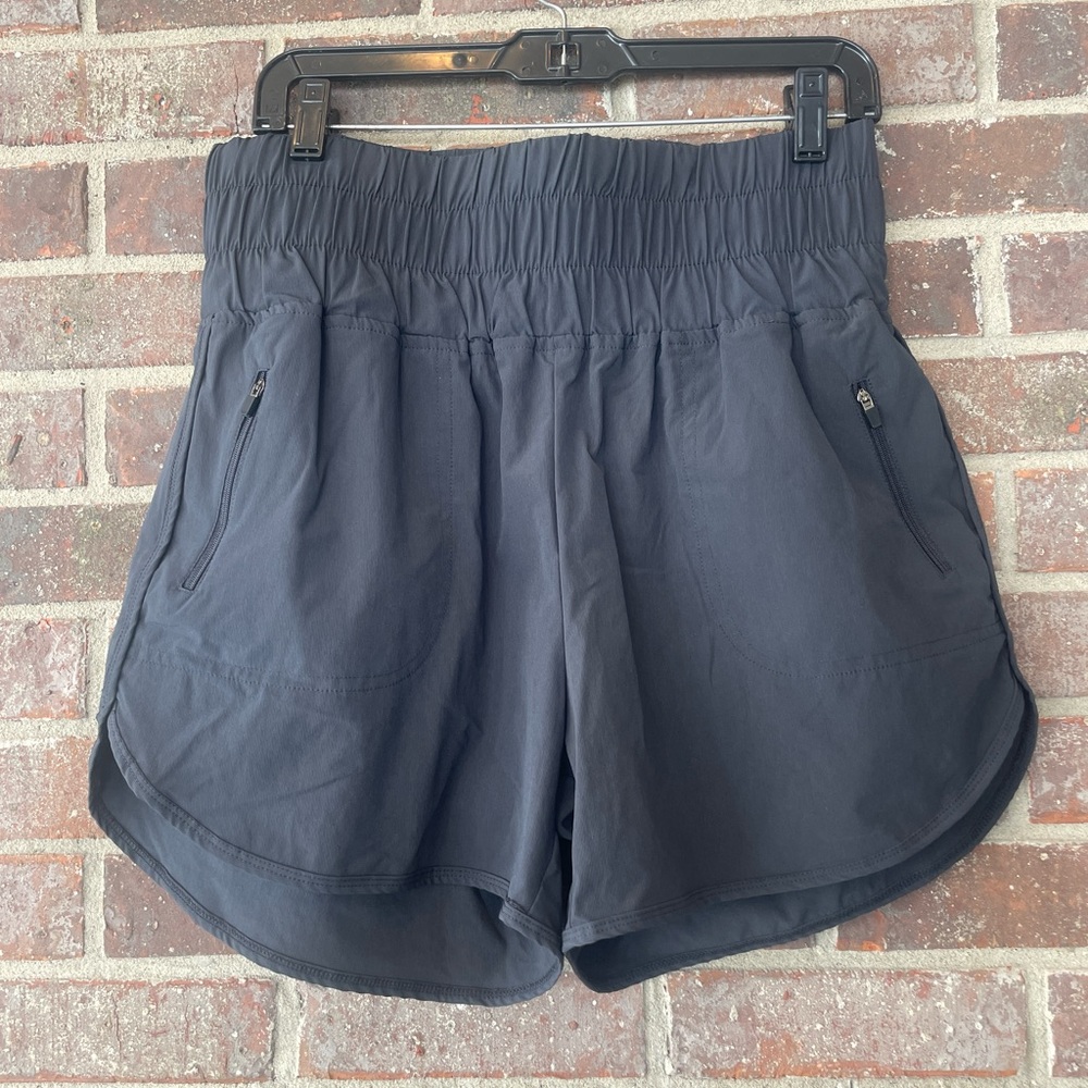 Kojooin Dark Gray Athletic Shorts with Slimming Waistband Size XL